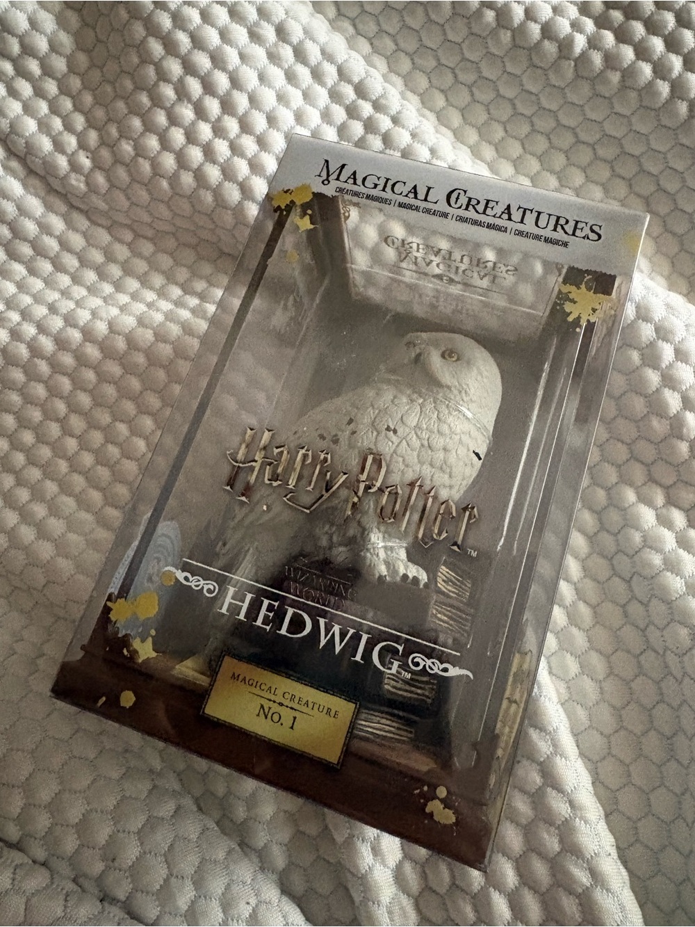Noble Collection Harry Potter Hedwig Magical Creature Figure - White